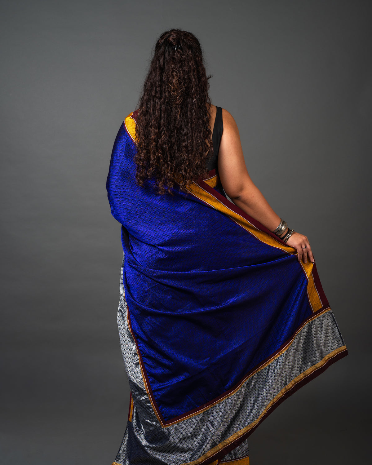 Khun Saree 04